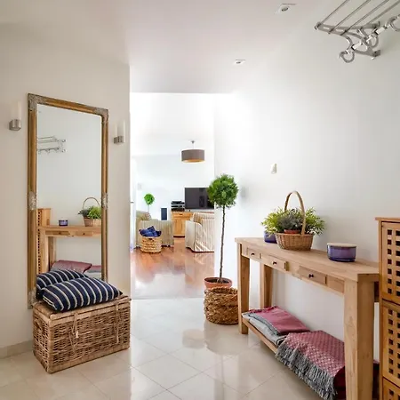 Apartment Sea Towers Premium 27- Min 2 Noce