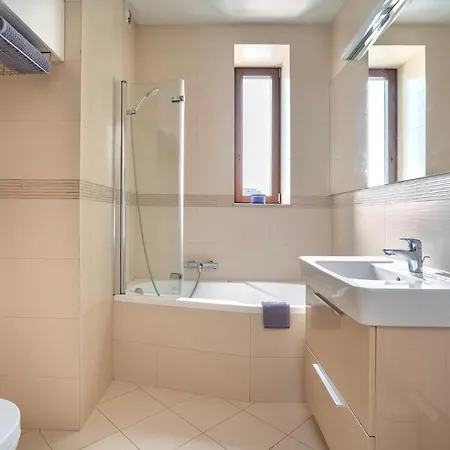 Apartment Sea Towers Premium 27- Min 2 Noce *